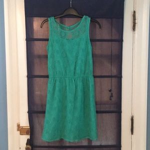 Geeen lace dress